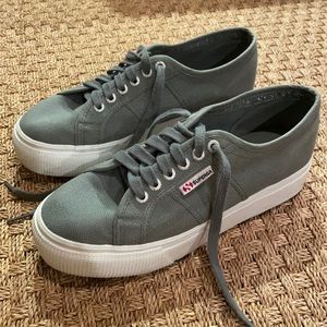 Superga platform gray size 8 1/2 (size 39 1/2 Euro